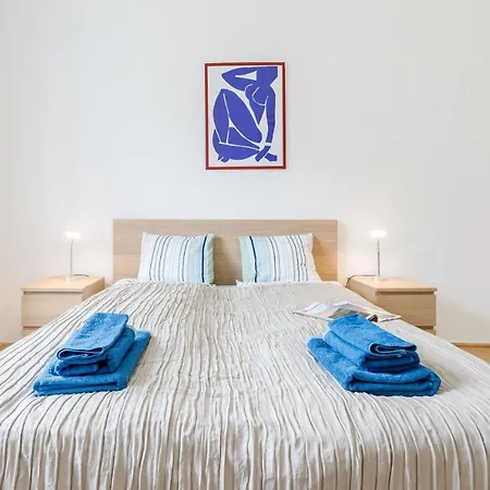 Appartamento Oktogon Premium On Bright Boulevard With A/c *
